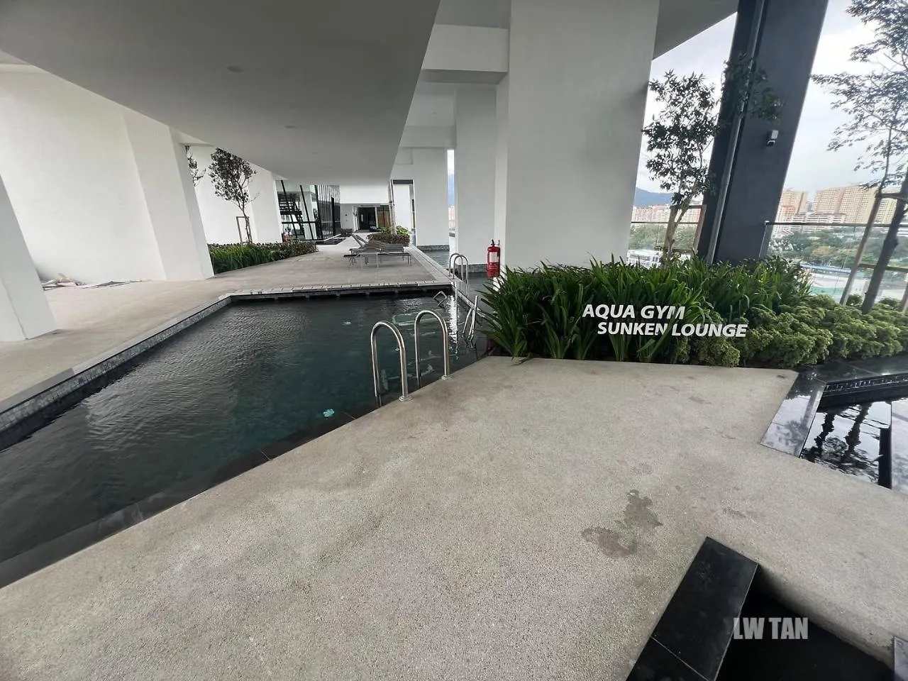 Urban Suites Sea & City View Apartment Jelutong 0*,