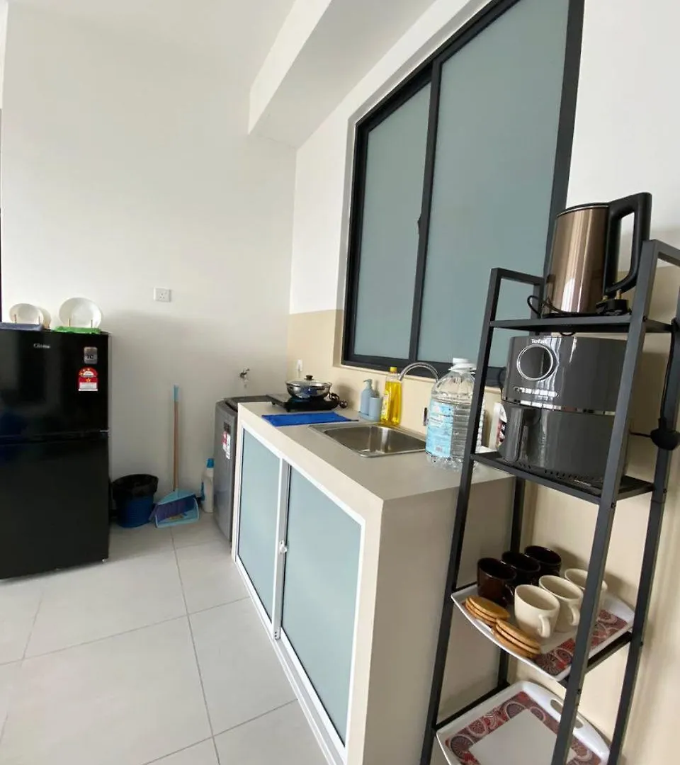 Urban Suites Sea & City View Apartment Jelutong